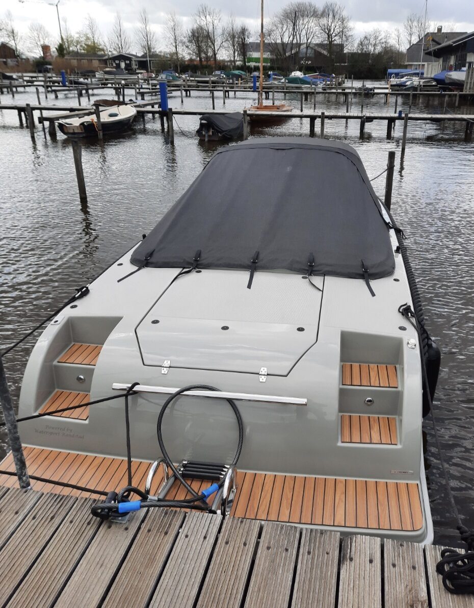 boot aan steiger